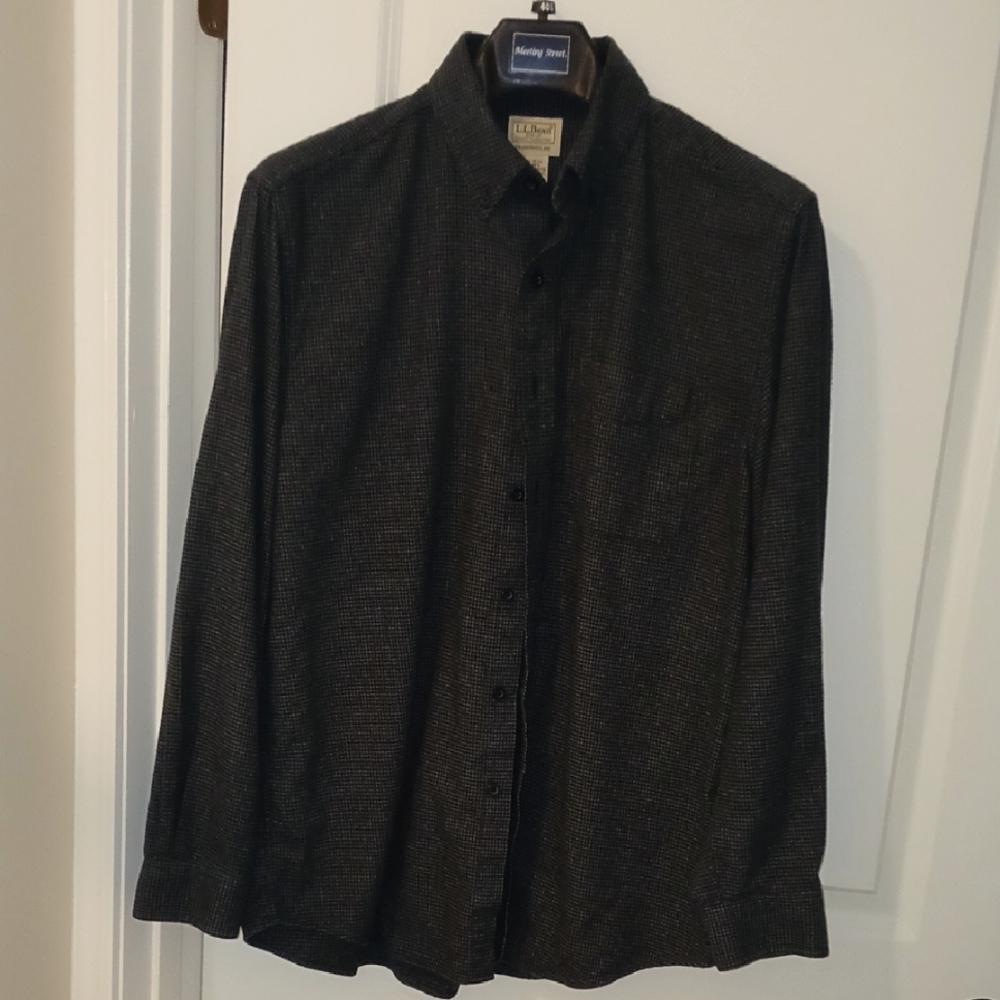 L.L. Bean Trad. Fit - 100% Cotton - Mens M/Reg. Olive & Black Checkered Flannel